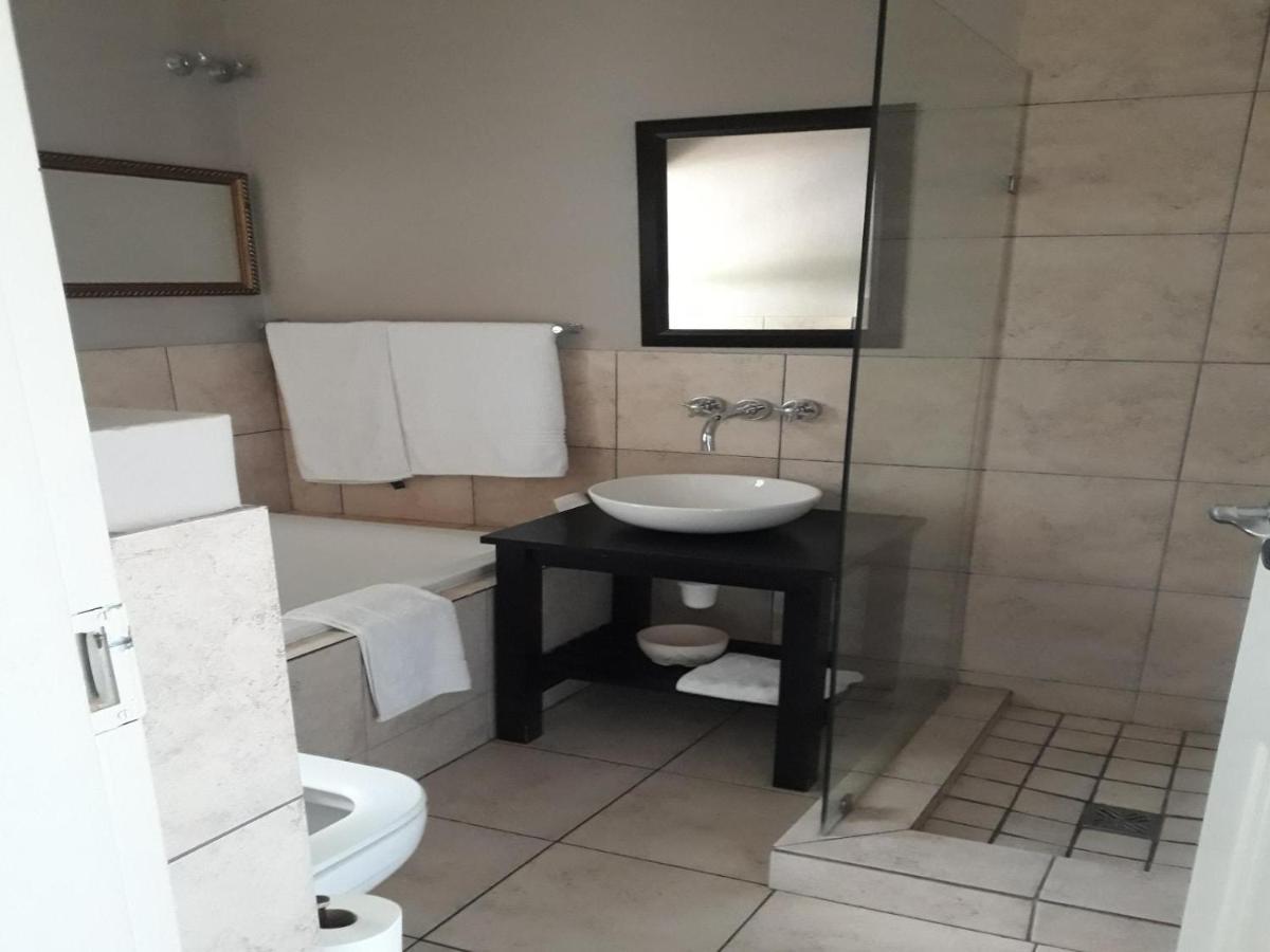 Fatmols Guest Lodge Γιοχάνεσμπουργκ Εξωτερικό φωτογραφία