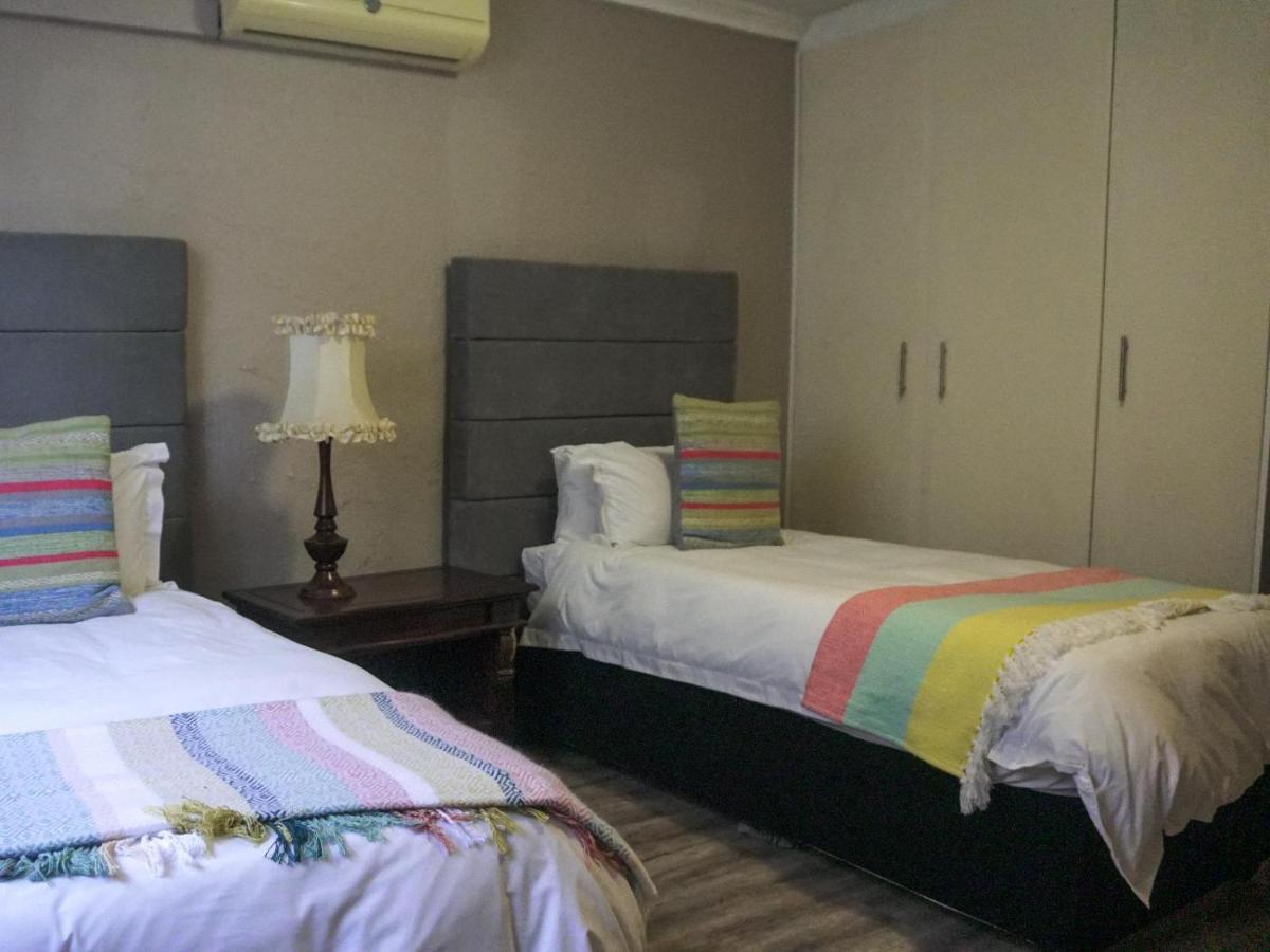 Fatmols Guest Lodge Γιοχάνεσμπουργκ Εξωτερικό φωτογραφία